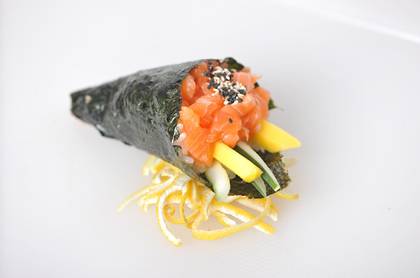 Salmon Temaki