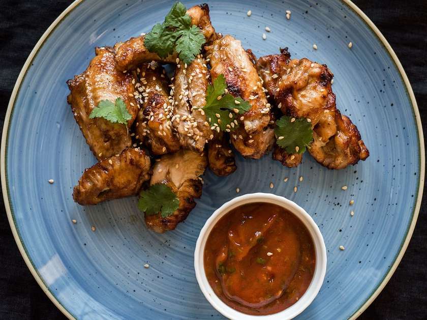 Grilled chicken wings