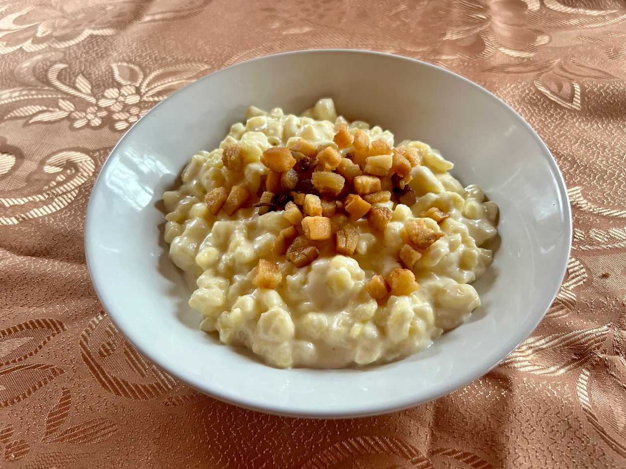 Bryndzové halušky s opečenou slaninkou