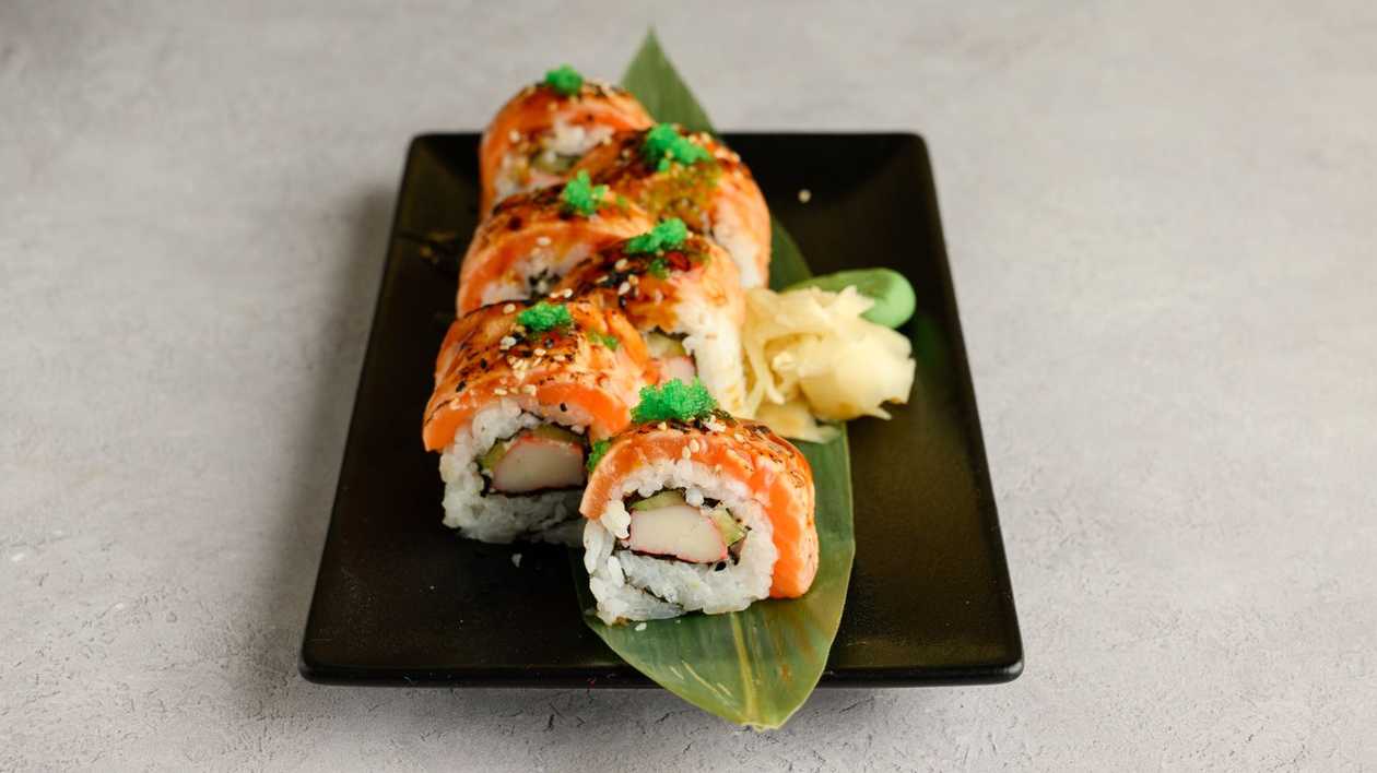 Sake Aburi Roll