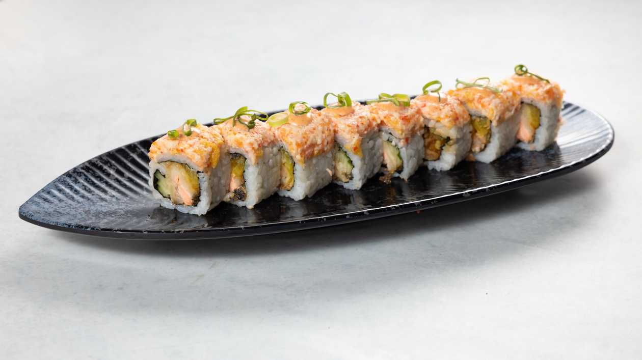 Crispy Salmon & Kani Roll