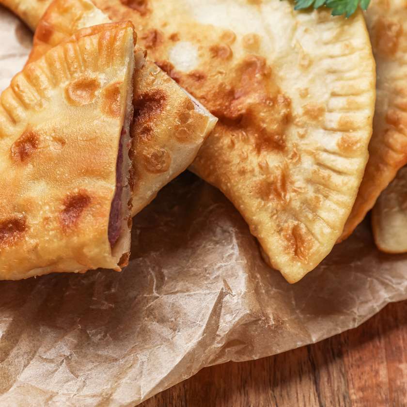 Чебурек із курятиною
