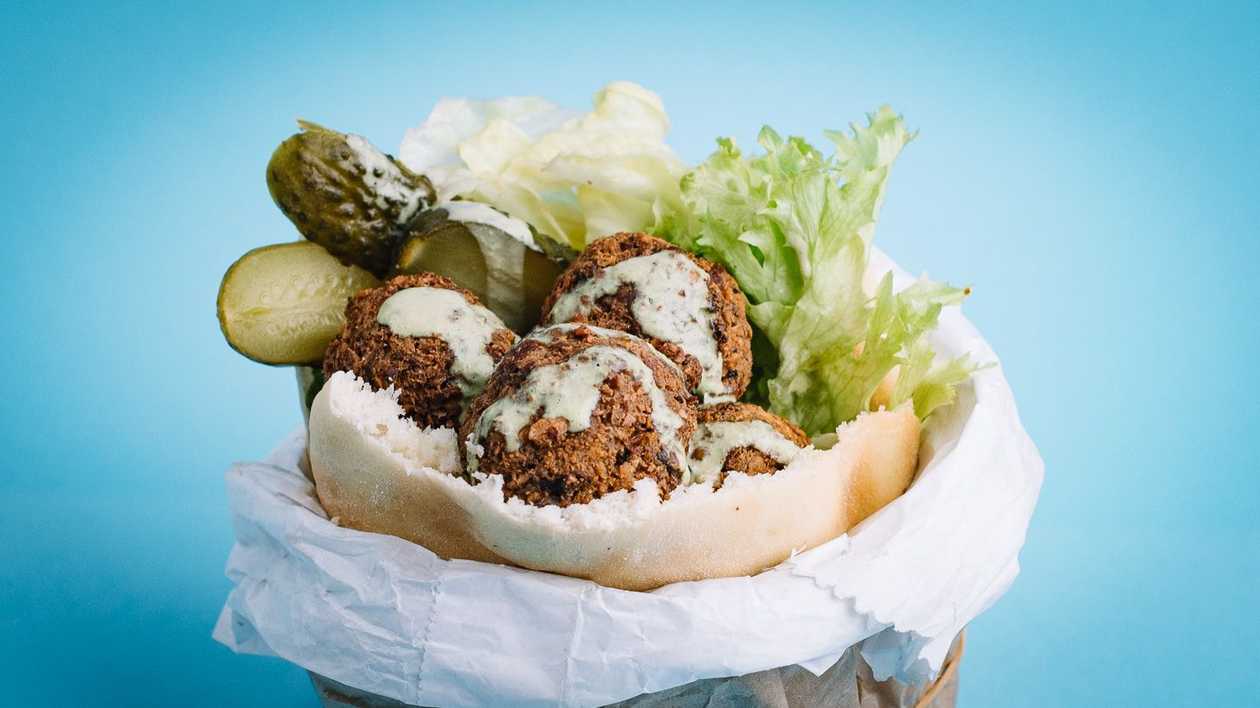 falafel with tahini