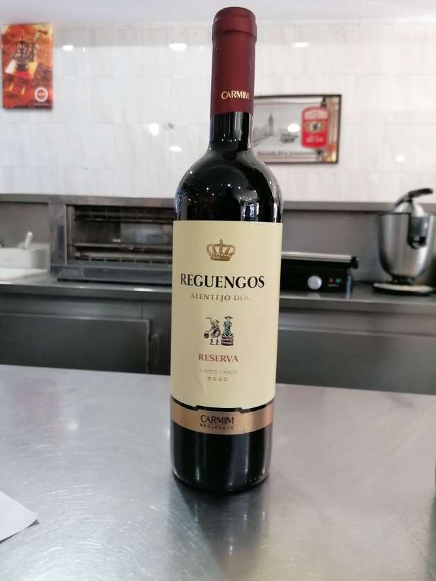 Reguengos Reserva Red Wine