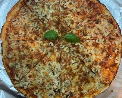 Mushroom Pizza