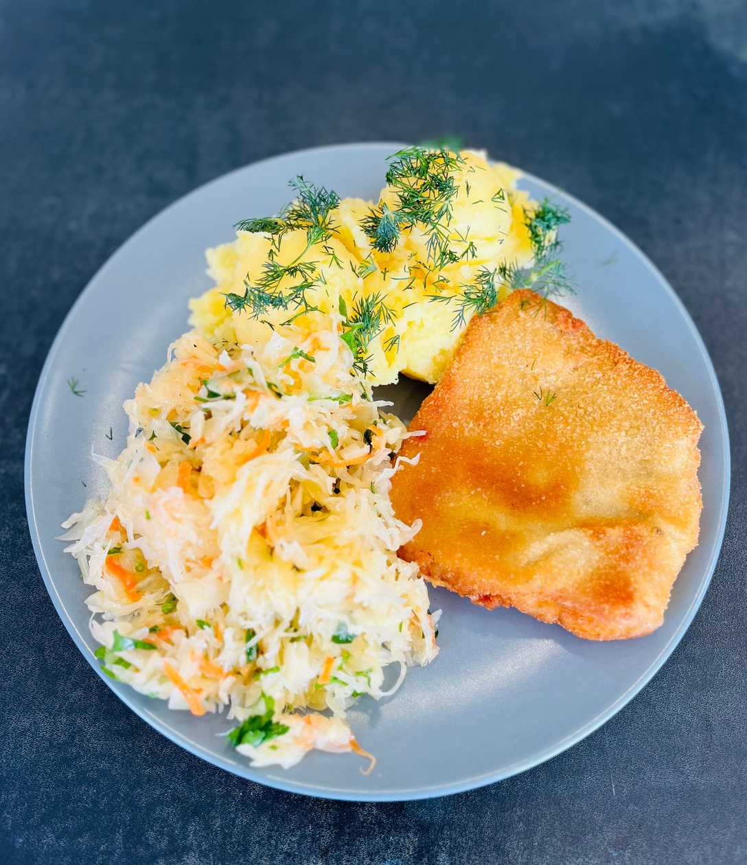 Dorsz Sma偶ony w Panierce