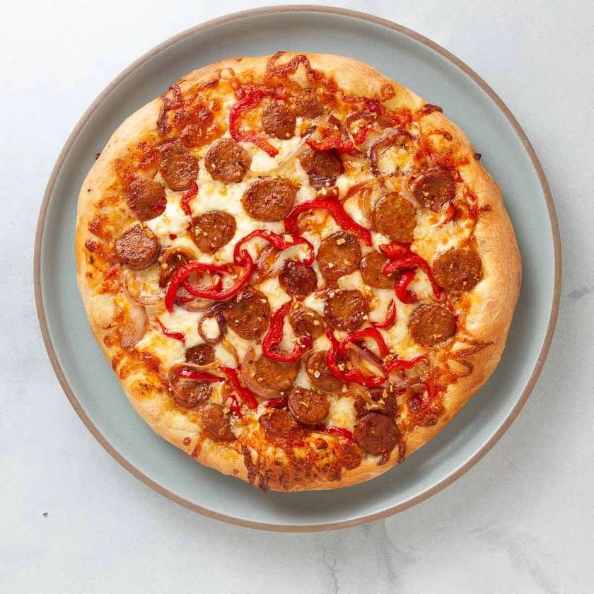 large Mince Beef, Chicken and Tuna Pizza