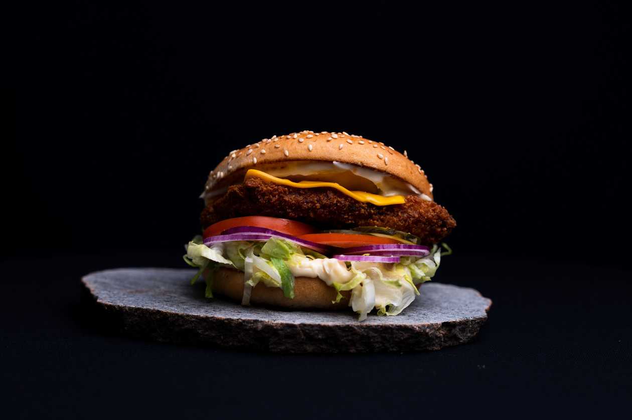 Šnitsli burgeri eine