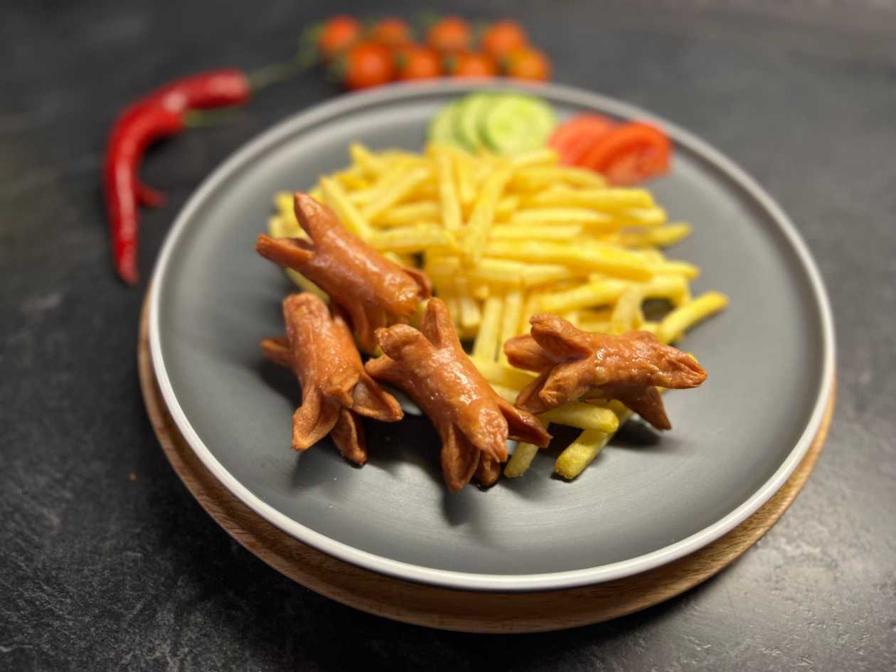 Сосиски с картофелем фри