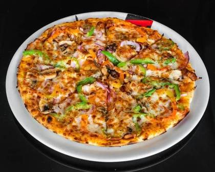 Amigo Kebab Pizza