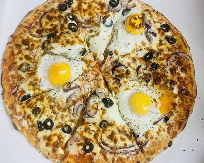 Portuguese Pizza