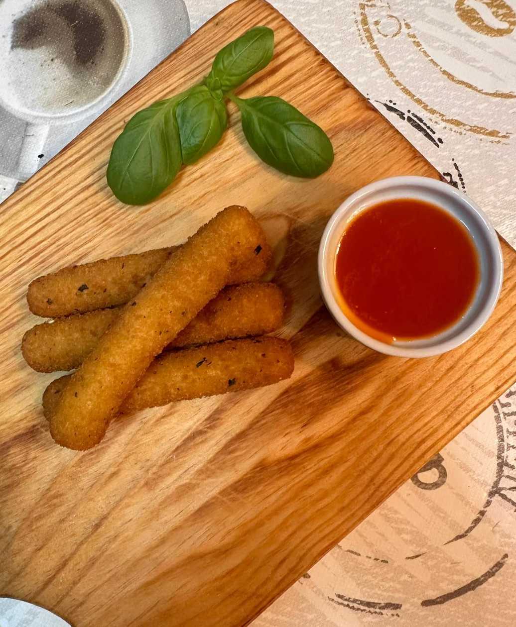 Mozzarella Sticks