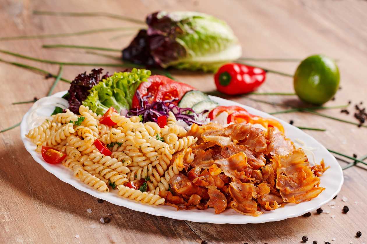 Döner kebap pasta plate (small)