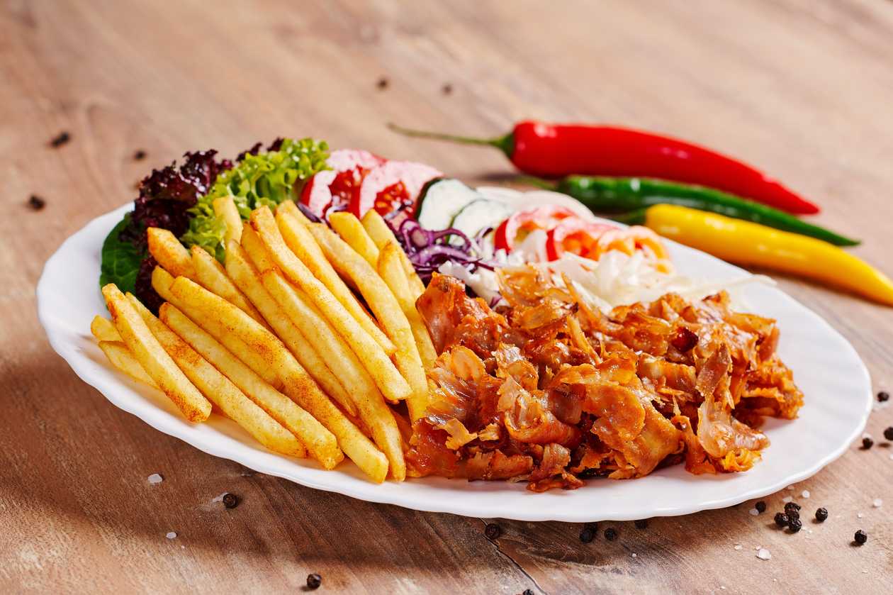 Döner kebab with fries (small)