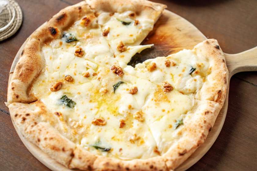 4 types of mozzarella 33cm