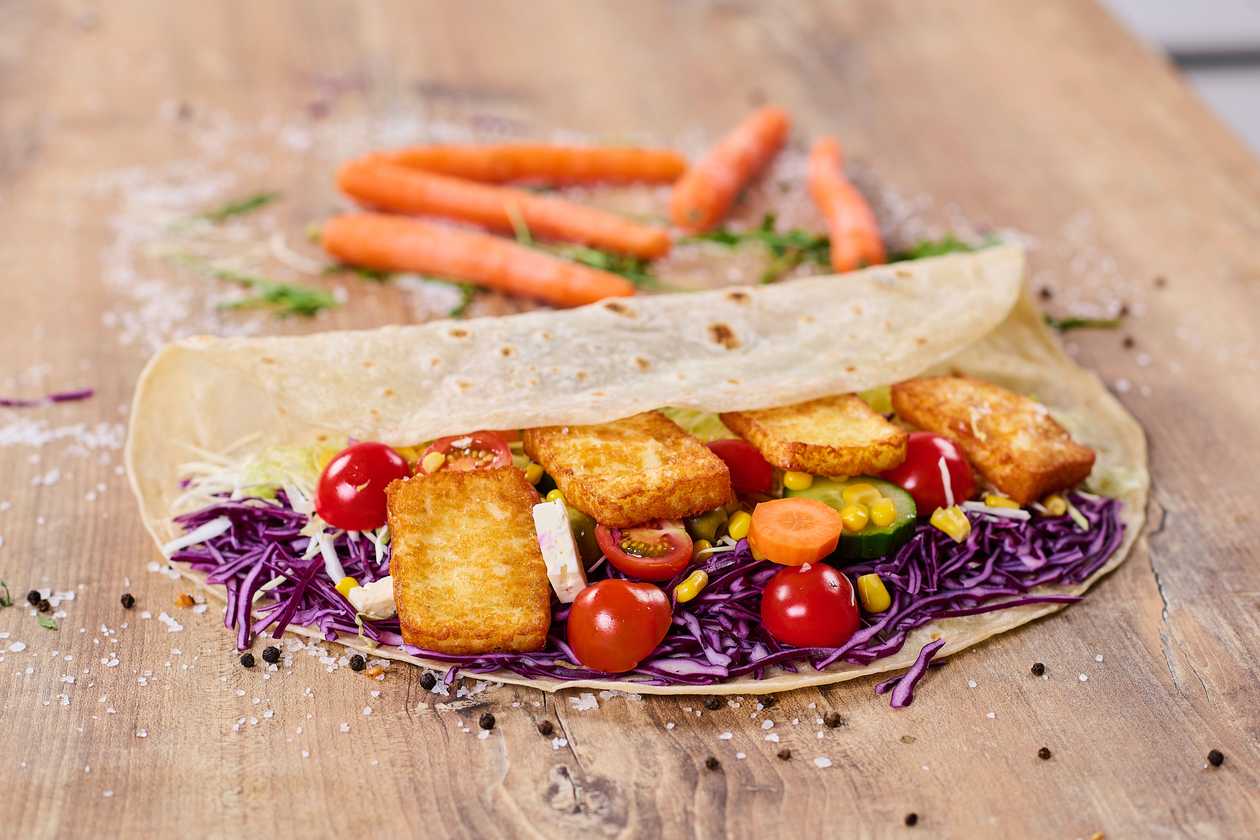 Vegetarian tortilla with haloumi cheese