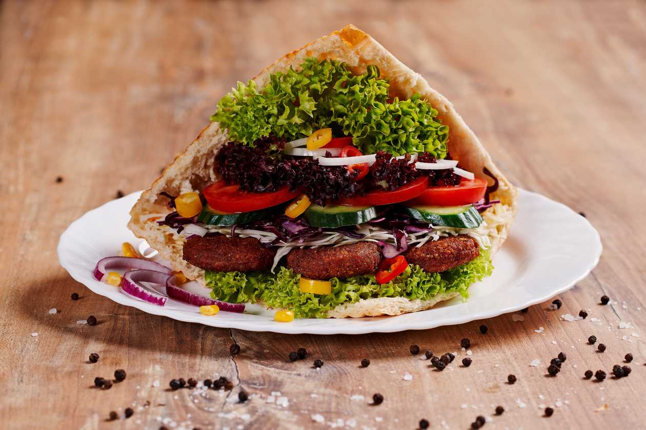 Vegetarian bread with falafel