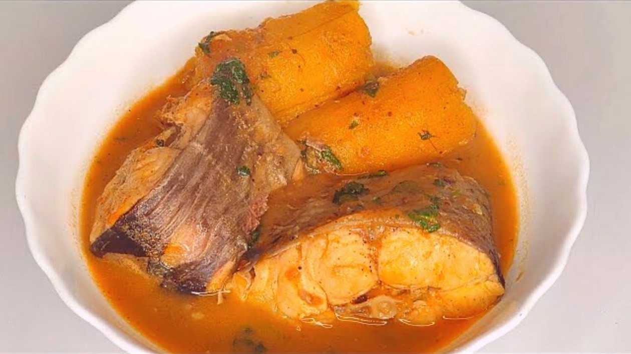 Catfish Light Soup/palm/Ground nut soup