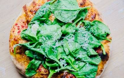Spinach and Nut Pizza