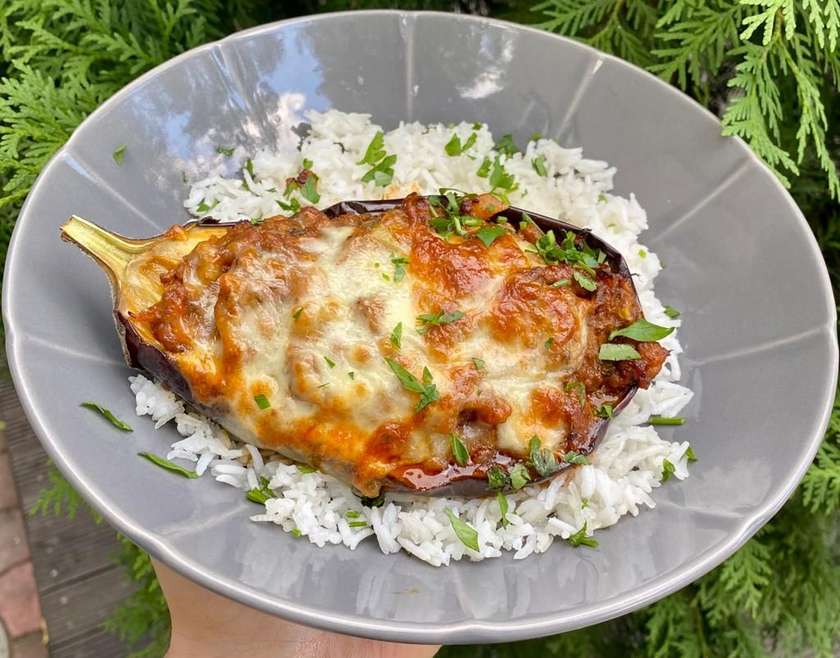 Imam Bayildi - vânătă umplută gratinată