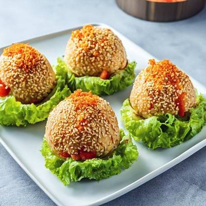 Panko Breaded Chicken Bao Buns