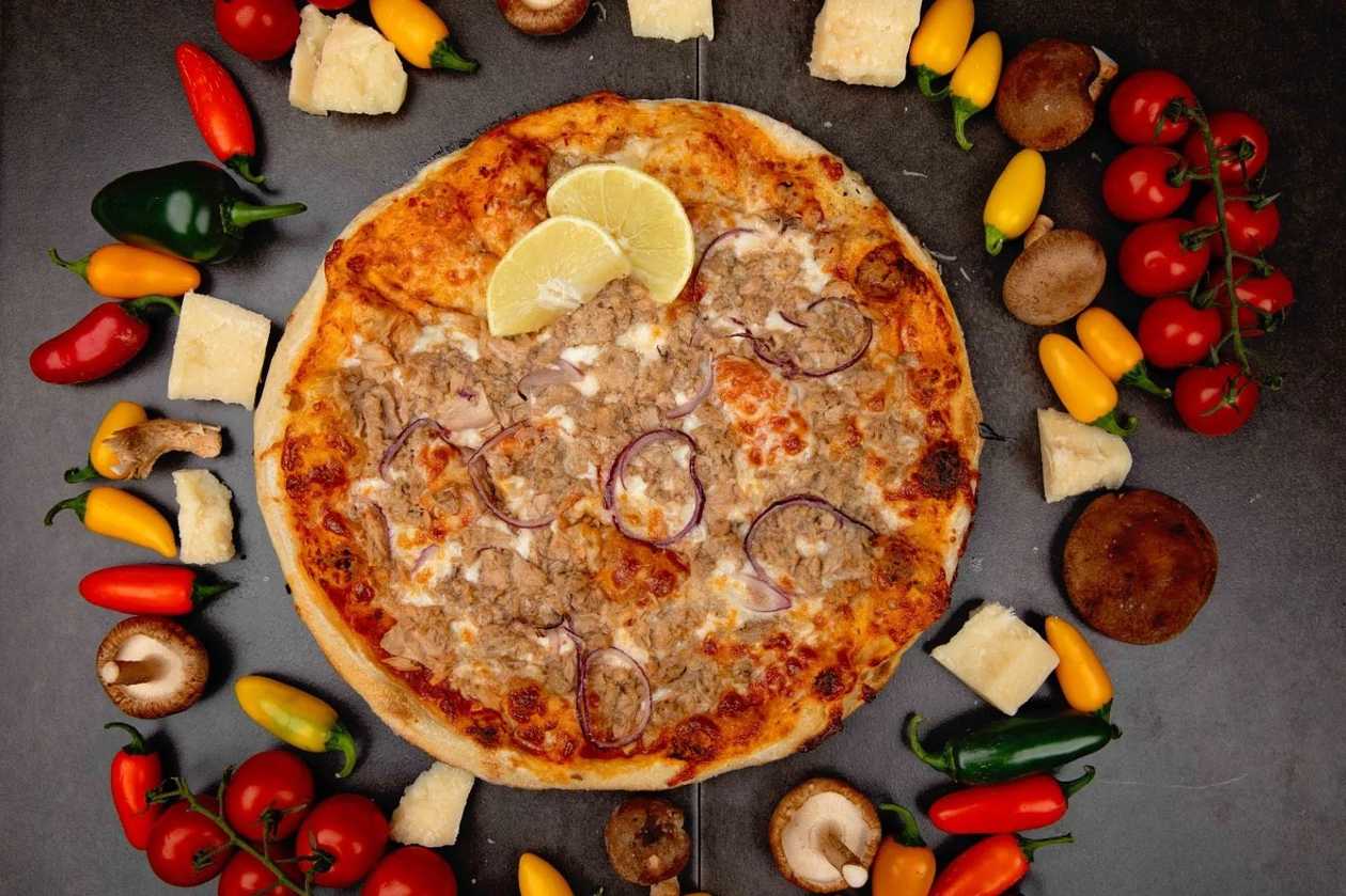 Pizza tonno 32cm