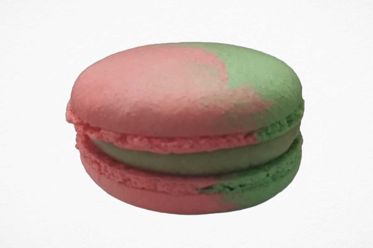 Pistachio-Raspberry Macaron