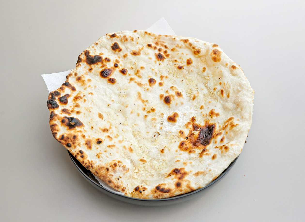 Garlic naan