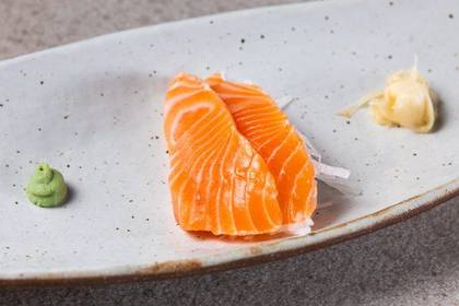 Salmon Sashimi, 2 Pieces