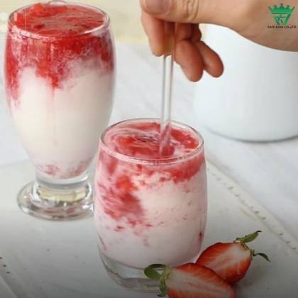 Large Strawberry Latte