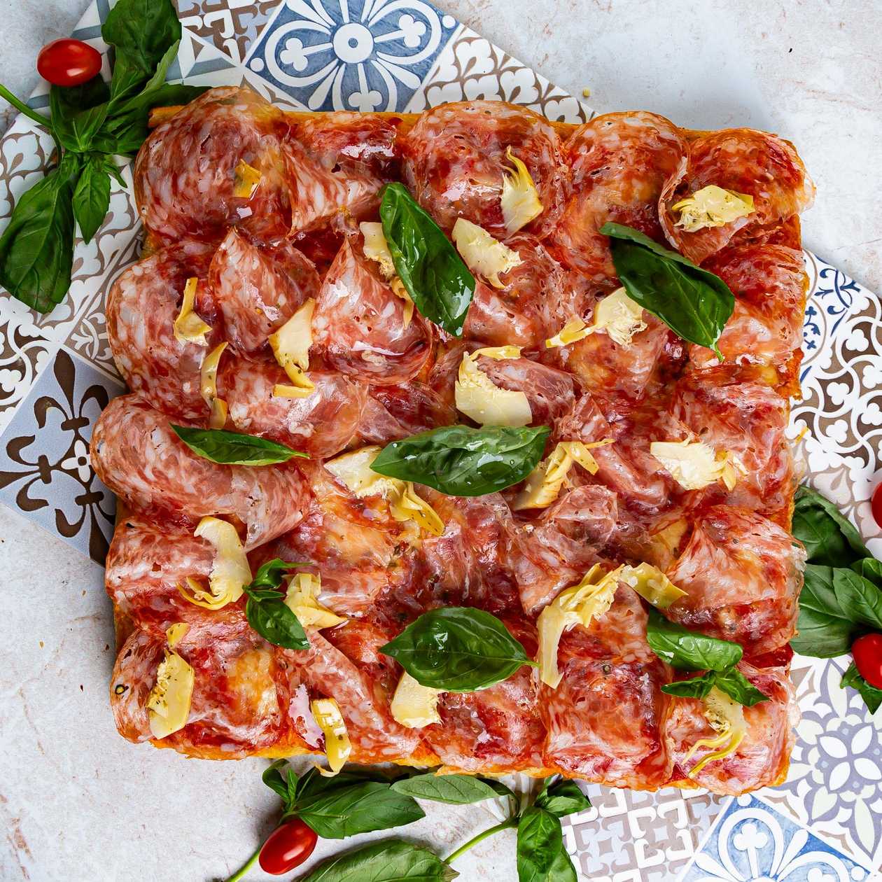 Pizza Salame Carciofi