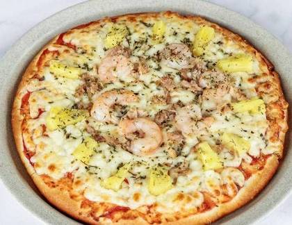 Family Hawaiian Pizza