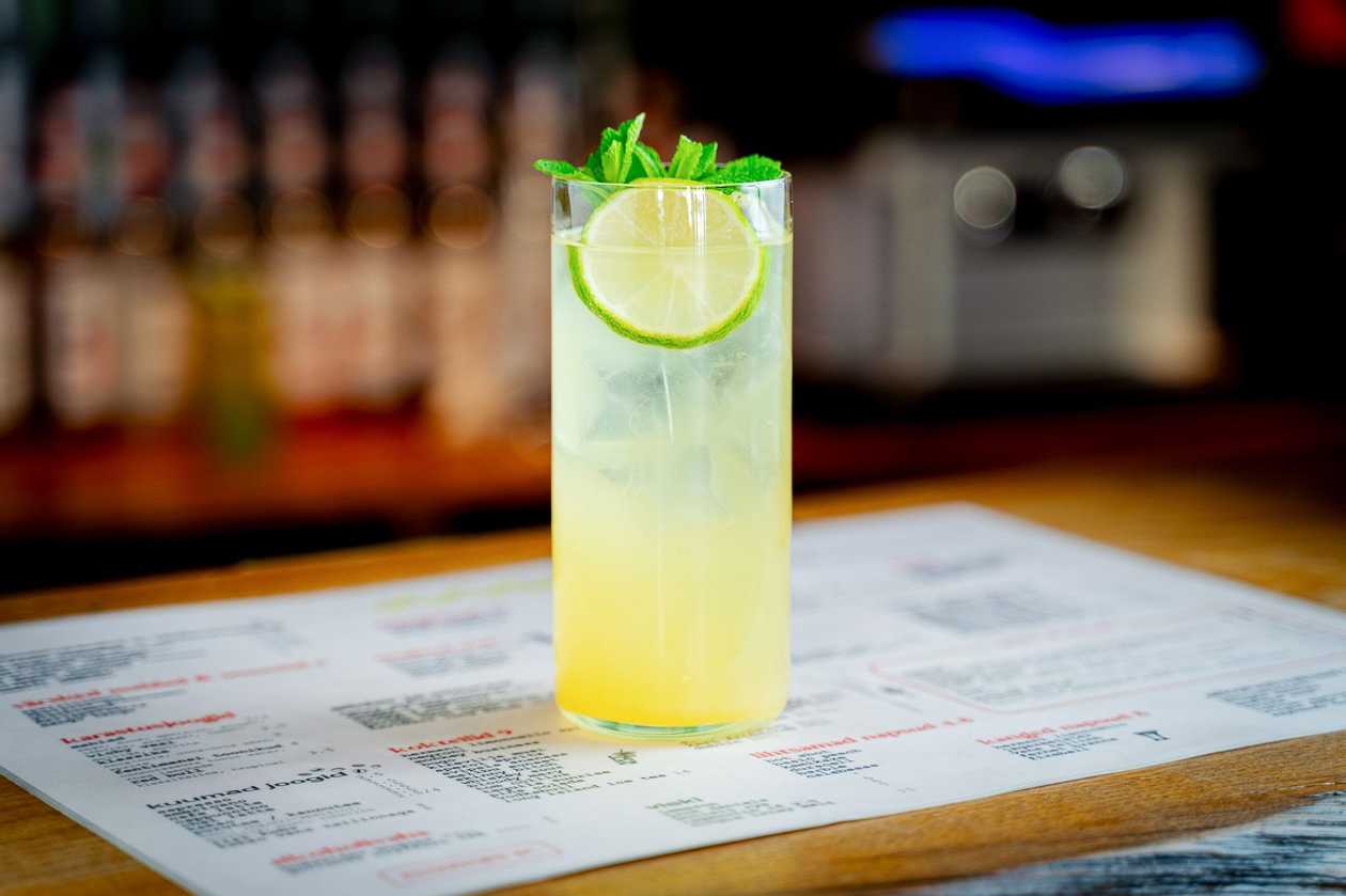 Pineapple-Lime Lemonade