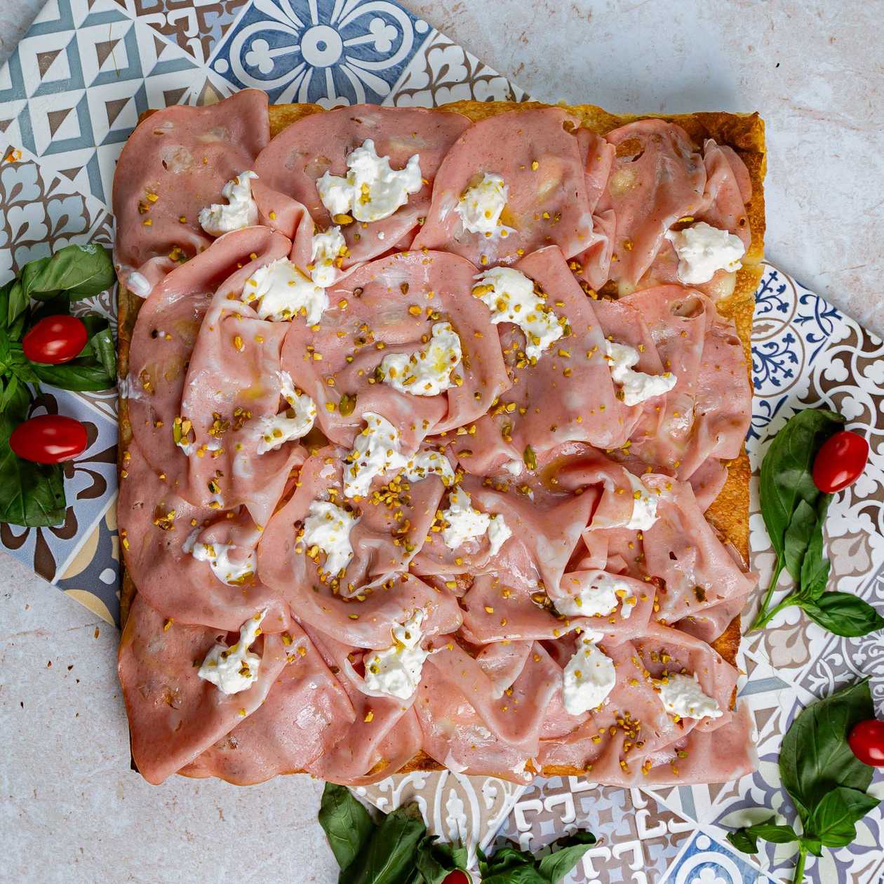 Pizza Mortadella