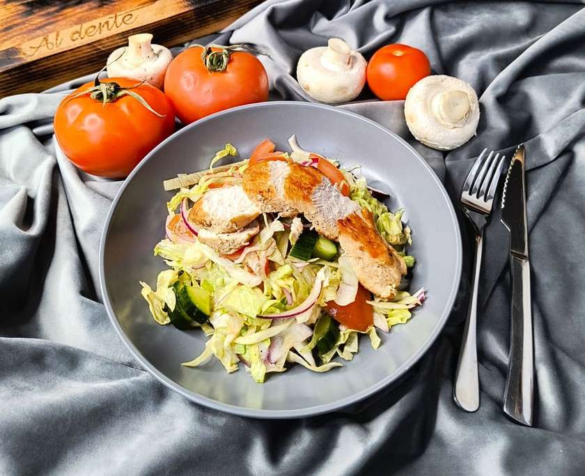 Al Dente salad + chicken breast