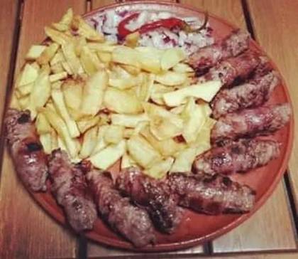Mici în bacon