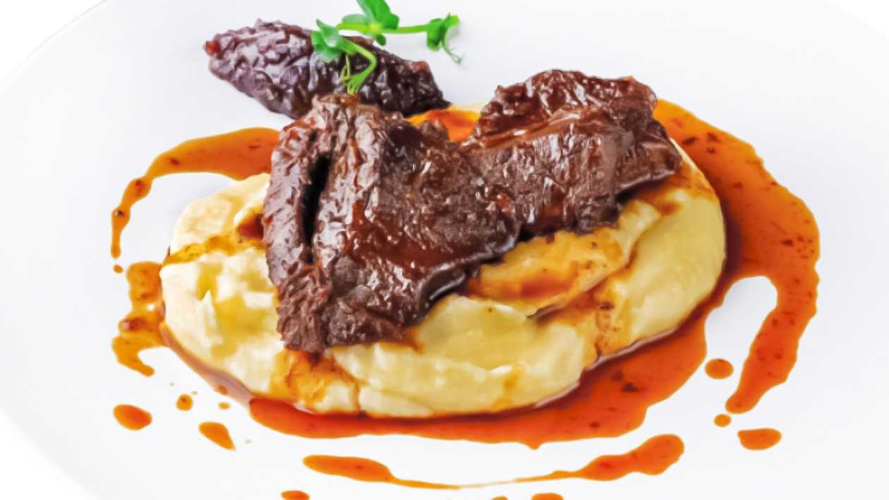“Sous Vide” cooked beef cheeks