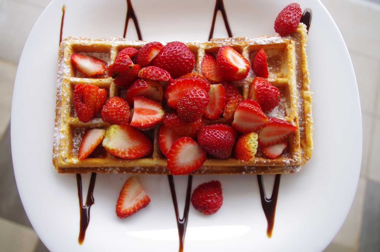 D's Waffle With Strawberries