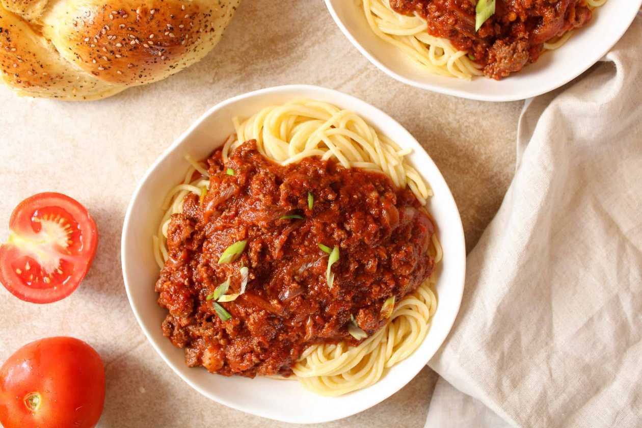 Spaghetti with Tomato Stew