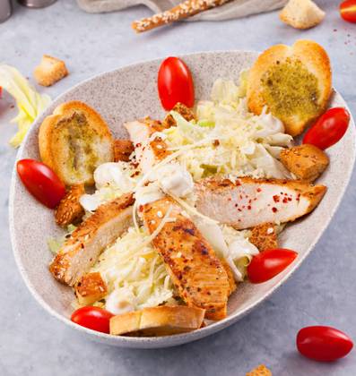 Sezar salatı
