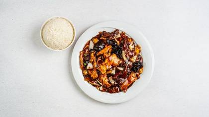 A38. Eight treasures in spicy sauce with rice
