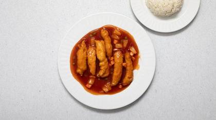 A8. Chicken in sweet and sour sauce with rice