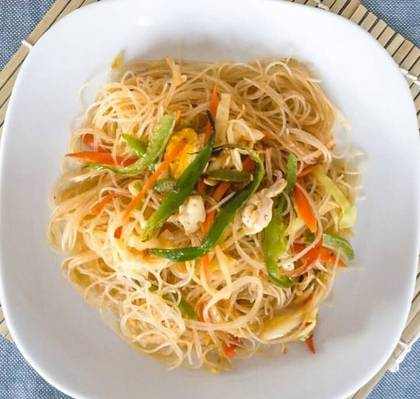 Chicken & Noodles - Serves One