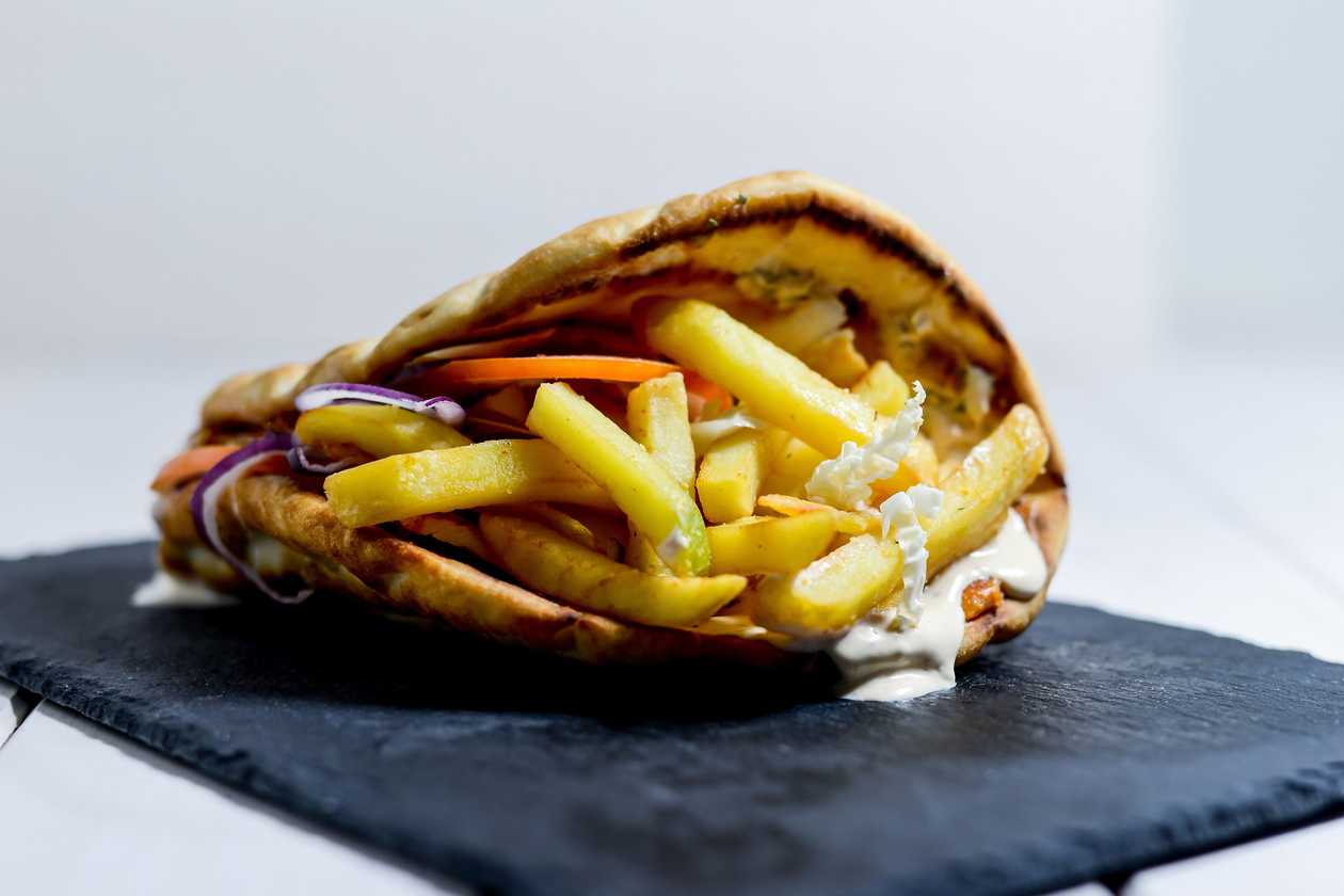 Kebabas graikiškoje pitoje