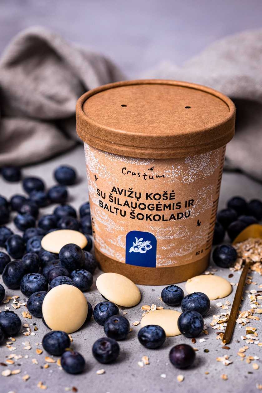 Oatmeal with blueberries and white chocolate, 82 g