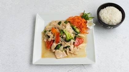 A10. Chicken with vegetables and rice