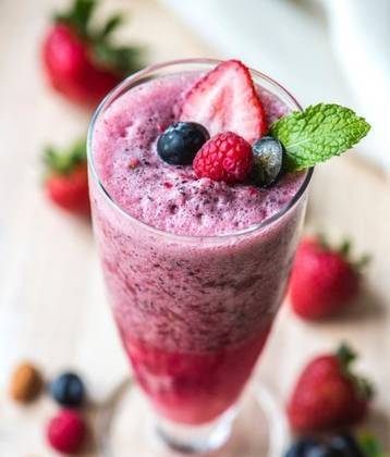 Mix Berry Smoothie Bowl