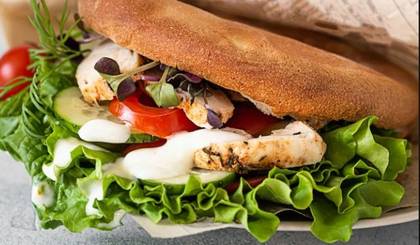 Piri Piri Frango Pita