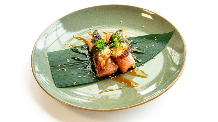 Nigiri charred salmon, eel