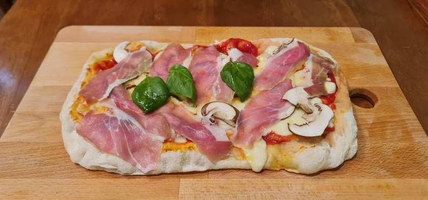 Pinsa de Prosciutto e Funghi